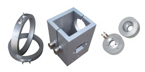 Литые нагреватели для пресс-форм экструзионной линии.jpg Литые нагреватели для пресс-форм экструзионной линии.jpg