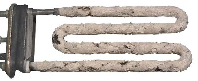 Электронагреватель со следами накипи Электронагреватель со следами накипи